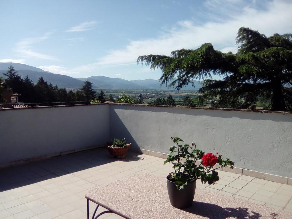 B&B Il Giovine Кампелло-суль-Клитунно Экстерьер фото
